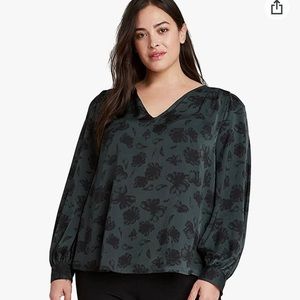 NWT Ava & Viv Green Floral Print Blouse